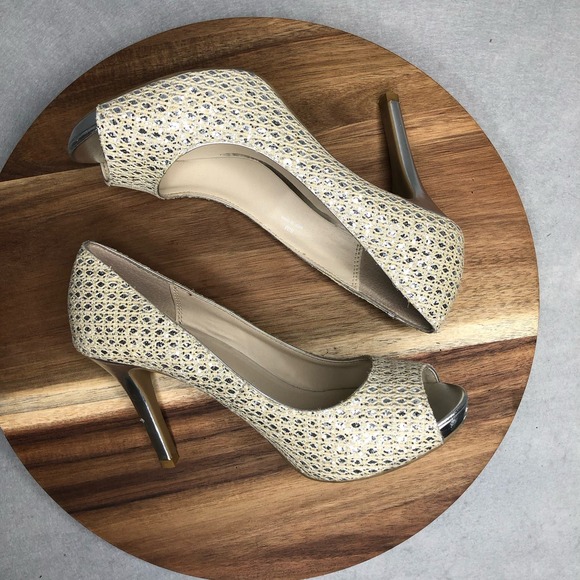 Coach and Four Quillan Open Peep Toe Heel Champagne/Silver Sparkle Size 8.5 - Picture 3 of 8